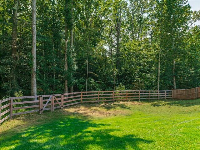 202 Jefferson Avenue, Canton, GA 30114