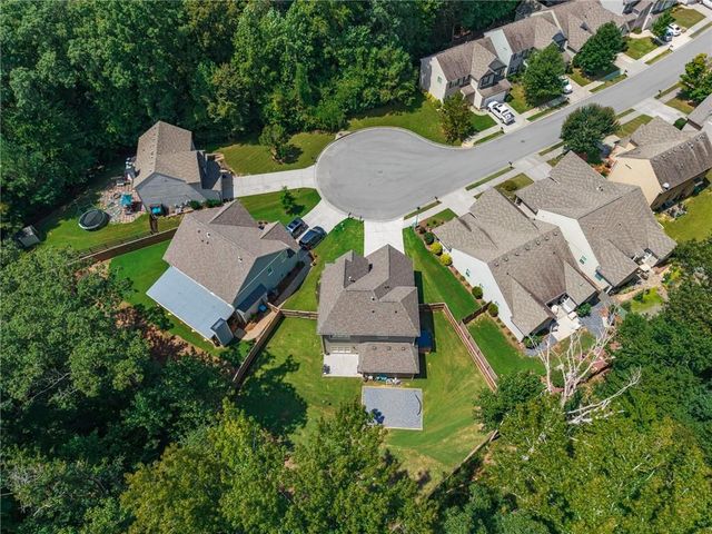 202 Jefferson Avenue, Canton, GA 30114
