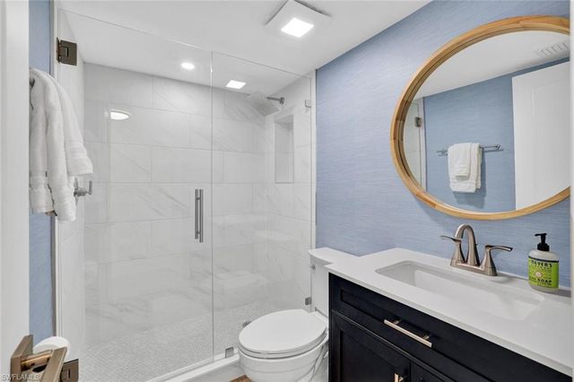 1100 Gulf Shore BLVD N 103, Naples, FL 34102