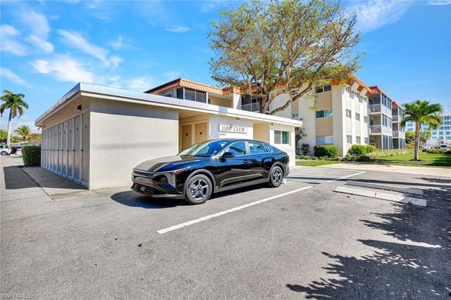 1100 Gulf Shore BLVD N 103, Naples, FL 34102