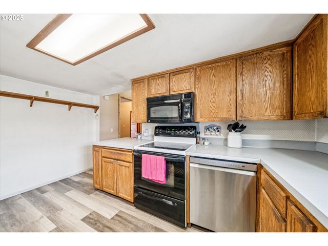 14604 WOODBURN MONITOR Rd, Woodburn, OR 97071