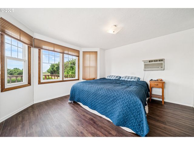 14604 WOODBURN MONITOR Rd, Woodburn, OR 97071