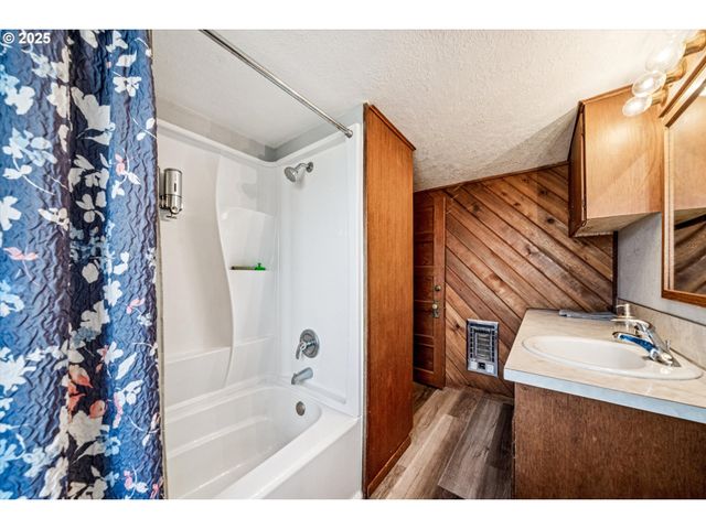 14604 WOODBURN MONITOR Rd, Woodburn, OR 97071