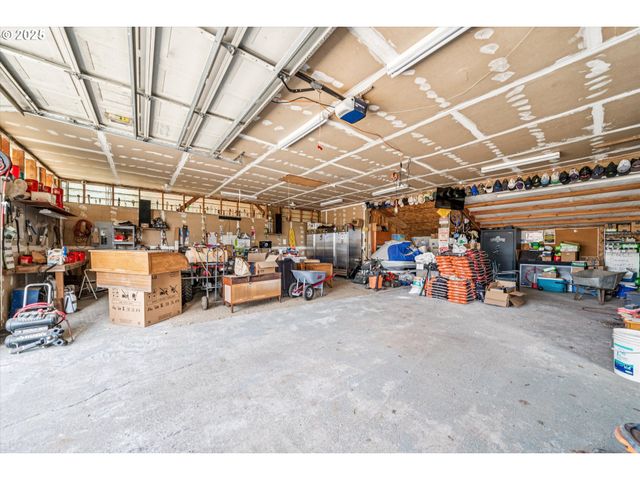 14604 WOODBURN MONITOR Rd, Woodburn, OR 97071