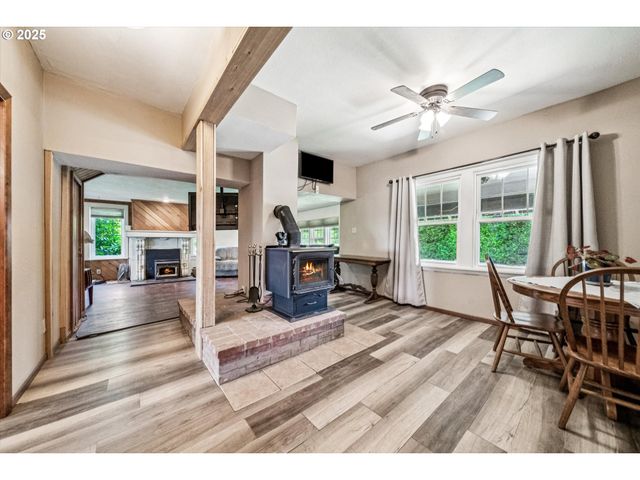 14604 WOODBURN MONITOR Rd, Woodburn, OR 97071