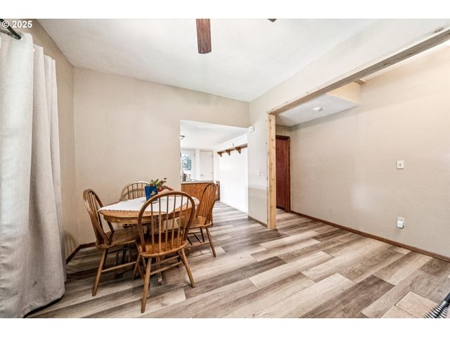 14604 WOODBURN MONITOR Rd, Woodburn, OR 97071