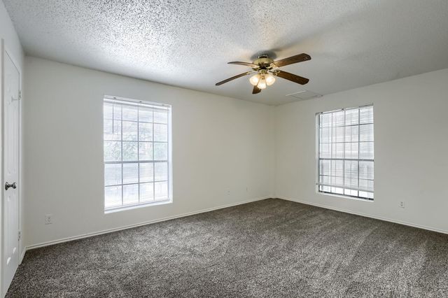 2401 Leon ST 100, Austin, TX 78705