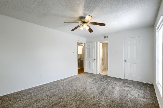 2401 Leon ST 100, Austin, TX 78705