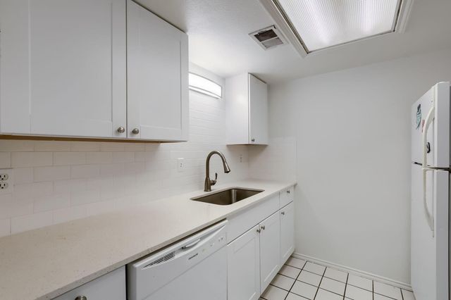 2401 Leon ST 100, Austin, TX 78705