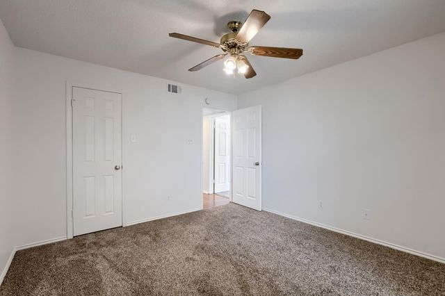 2401 Leon ST 100, Austin, TX 78705
