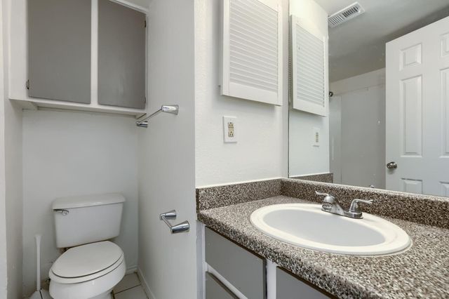 2401 Leon ST 100, Austin, TX 78705