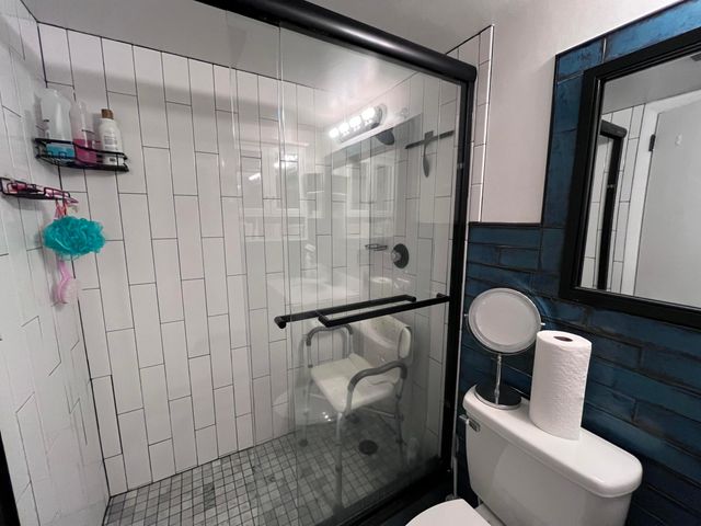 49 Cambridge B, West Palm Beach, FL 33417