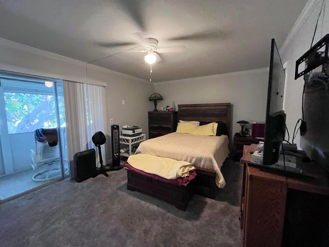 49 Cambridge B, West Palm Beach, FL 33417