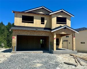2072 NE Norseman Way, Poulsbo, WA 98370