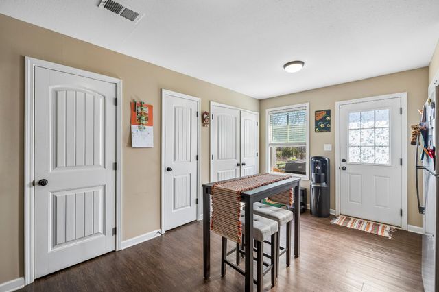 267 Smithson Ln, Clarksville, TN 37040