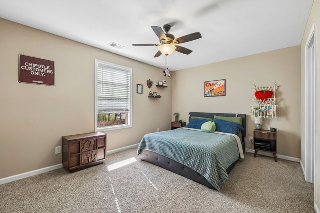 267 Smithson Ln, Clarksville, TN 37040