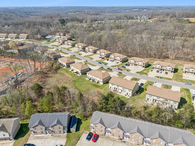 267 Smithson Ln, Clarksville, TN 37040