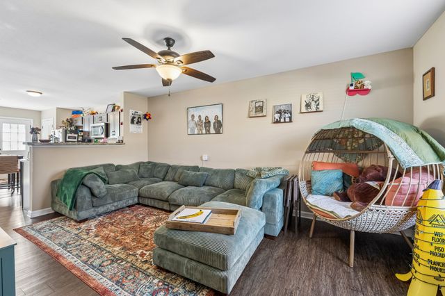 267 Smithson Ln, Clarksville, TN 37040