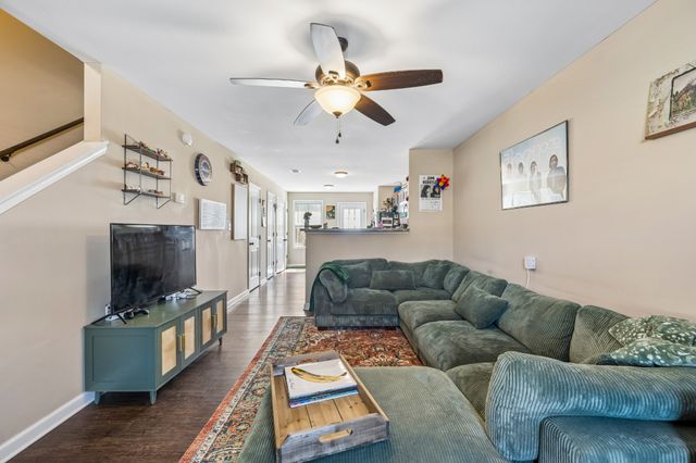 267 Smithson Ln, Clarksville, TN 37040