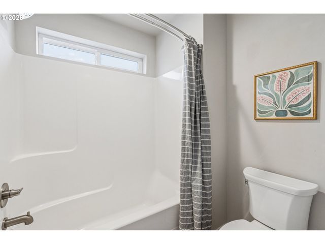 6411 Se POLYANTHA St, Hillsboro, OR 97123