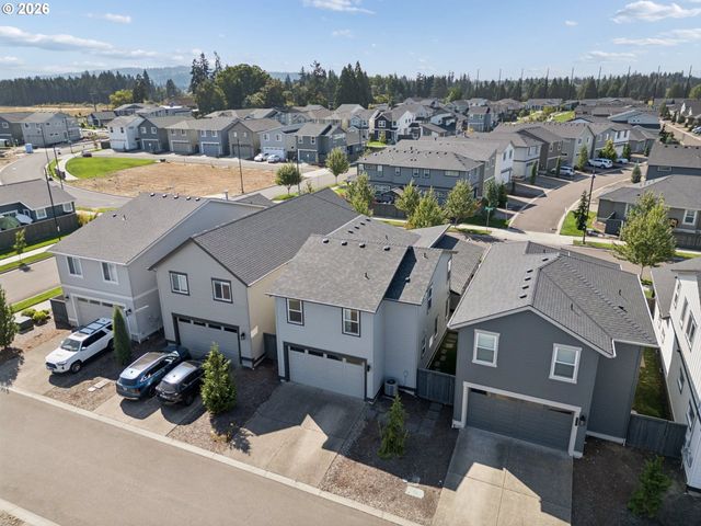 6411 Se POLYANTHA St, Hillsboro, OR 97123