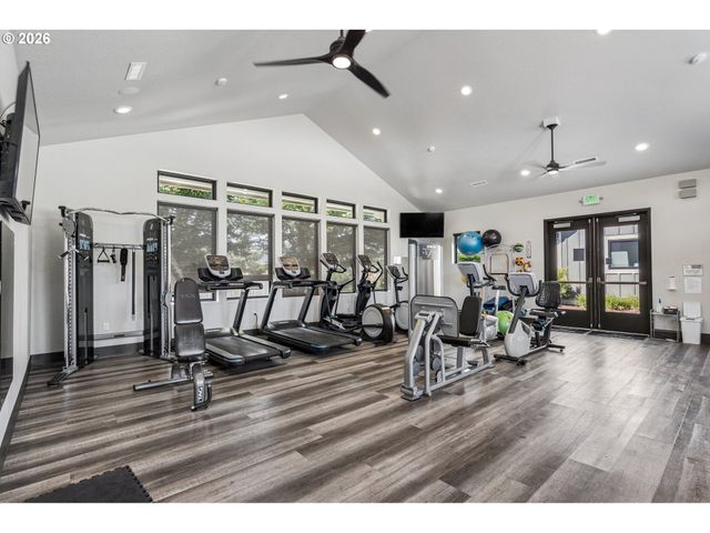 6411 Se POLYANTHA St, Hillsboro, OR 97123
