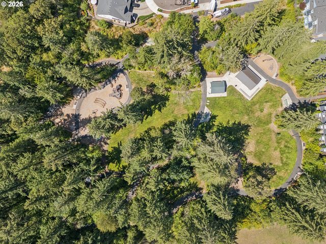 6411 Se POLYANTHA St, Hillsboro, OR 97123