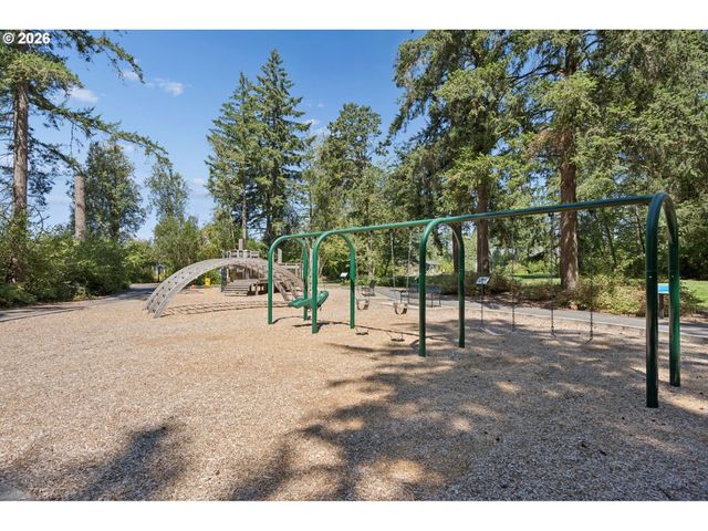 6411 Se POLYANTHA St, Hillsboro, OR 97123