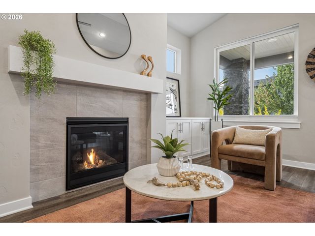 6411 Se POLYANTHA St, Hillsboro, OR 97123