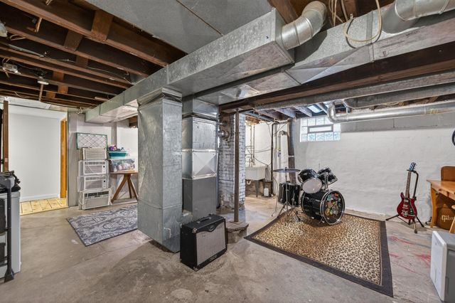 925 Western Avenue N, Saint Paul, MN 55117