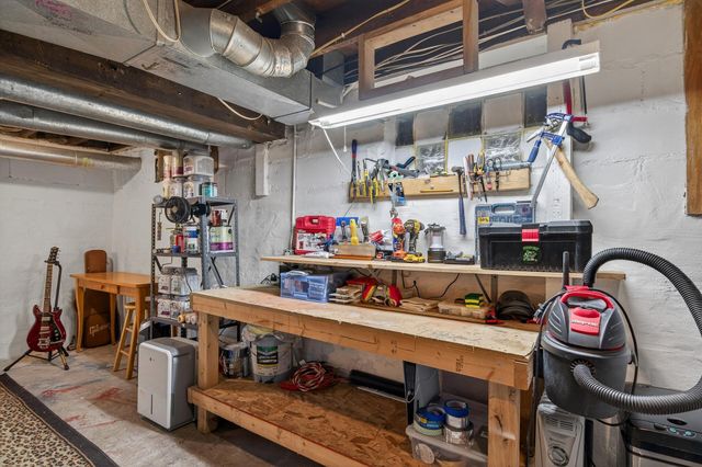 925 Western Avenue N, Saint Paul, MN 55117