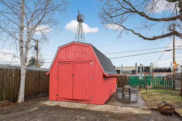 925 Western Avenue N, Saint Paul, MN 55117