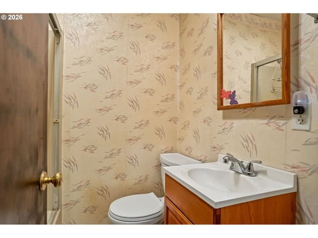 35865 RIVERSIDE Dr, Albany, OR 97321