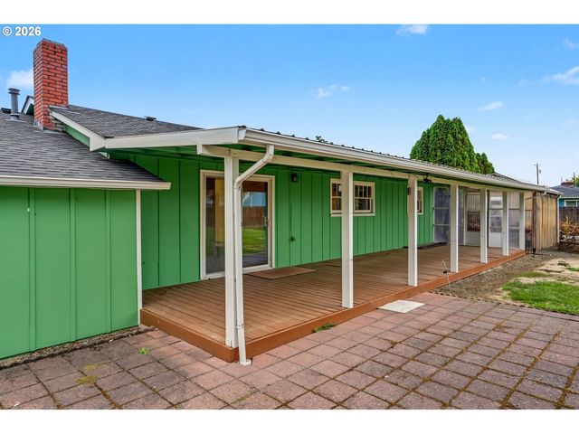 35865 RIVERSIDE Dr, Albany, OR 97321