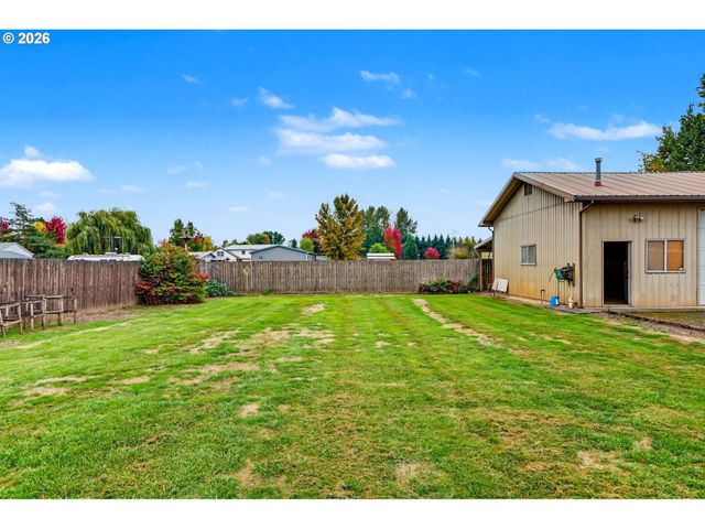 35865 RIVERSIDE Dr, Albany, OR 97321