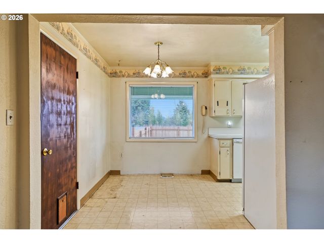 35865 RIVERSIDE Dr, Albany, OR 97321