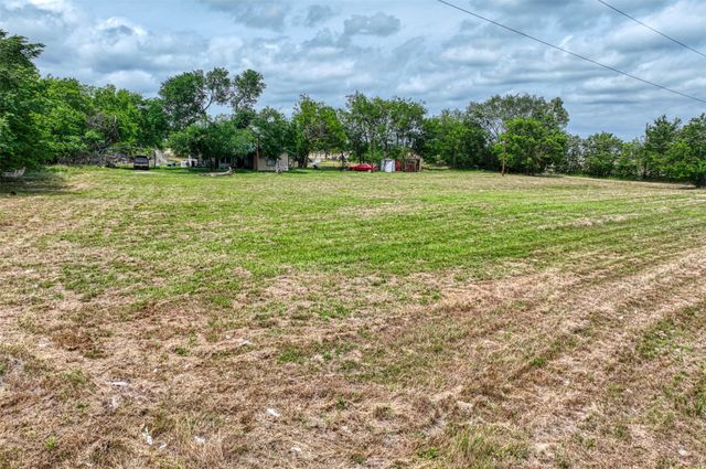 305 Fm 637, Corsicana, TX 75109