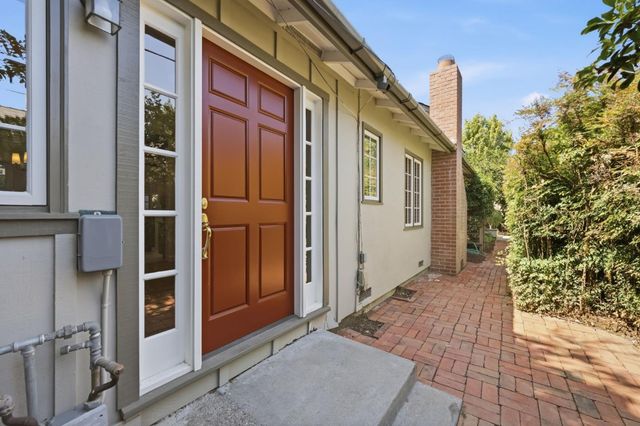 1021 Alegre Avenue, Los Altos, CA 94024