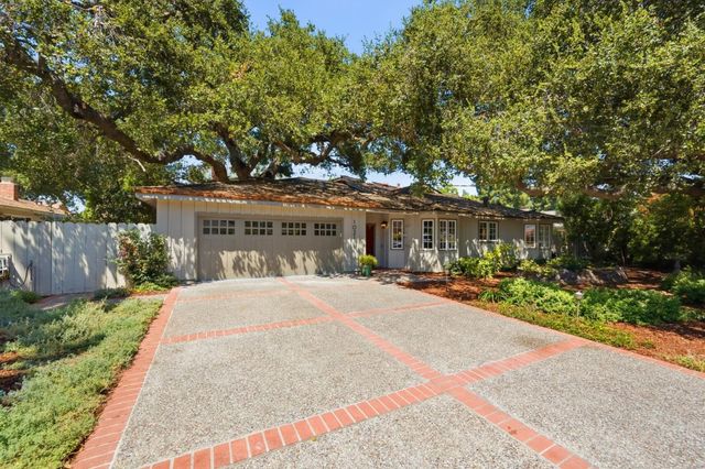 1021 Alegre Avenue, Los Altos, CA 94024