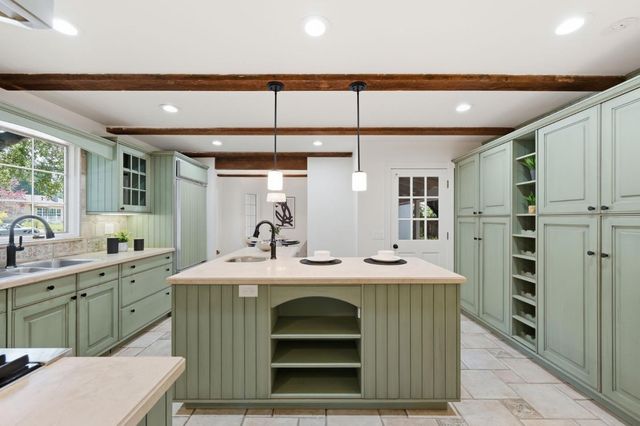 1021 Alegre Avenue, Los Altos, CA 94024