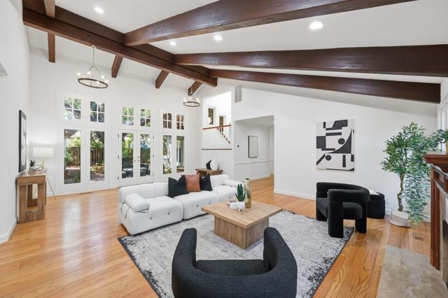 1021 Alegre Avenue, Los Altos, CA 94024
