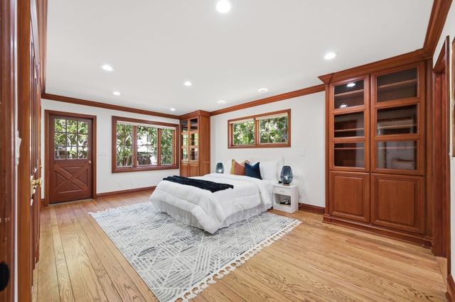 1021 Alegre Avenue, Los Altos, CA 94024