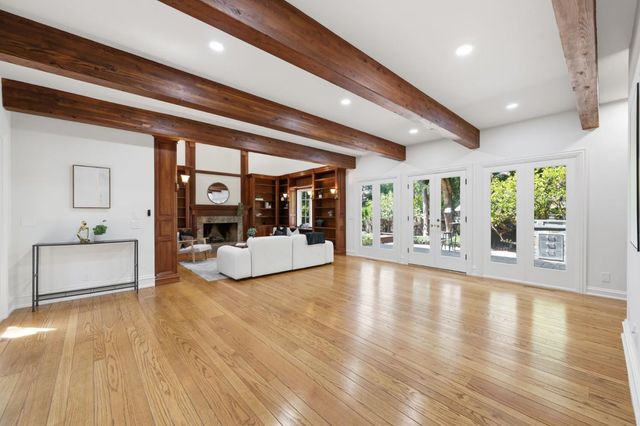 1021 Alegre Avenue, Los Altos, CA 94024