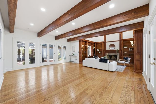 1021 Alegre Avenue, Los Altos, CA 94024