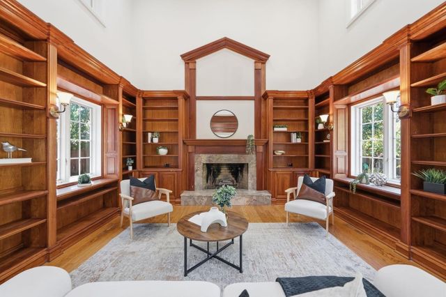 1021 Alegre Avenue, Los Altos, CA 94024