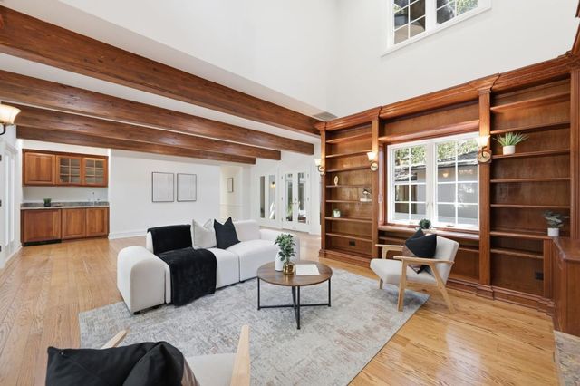 1021 Alegre Avenue, Los Altos, CA 94024