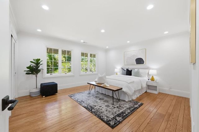 1021 Alegre Avenue, Los Altos, CA 94024