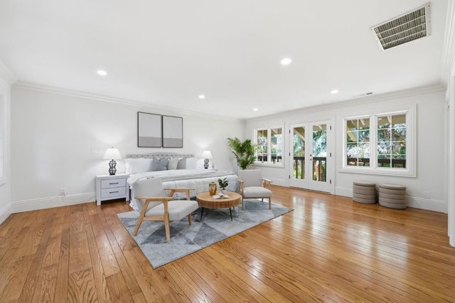1021 Alegre Avenue, Los Altos, CA 94024