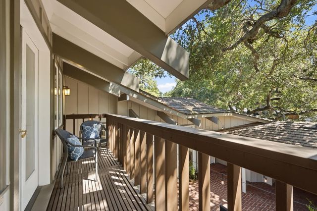 1021 Alegre Avenue, Los Altos, CA 94024
