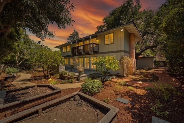 1021 Alegre Avenue, Los Altos, CA 94024